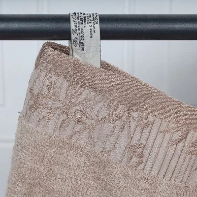 100% Cotton Medium Weight Floral Border Bath Towels (Set Of 2) By Blue Nile Mills 5 100% Cotton Medium Weight Floral Border Bath Towels (Set Of 2) By Blue Nile Mills - Image 4